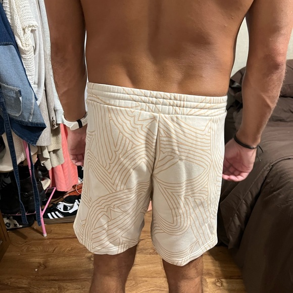 ADIDAS men’s shorts - Picture 5 of 8